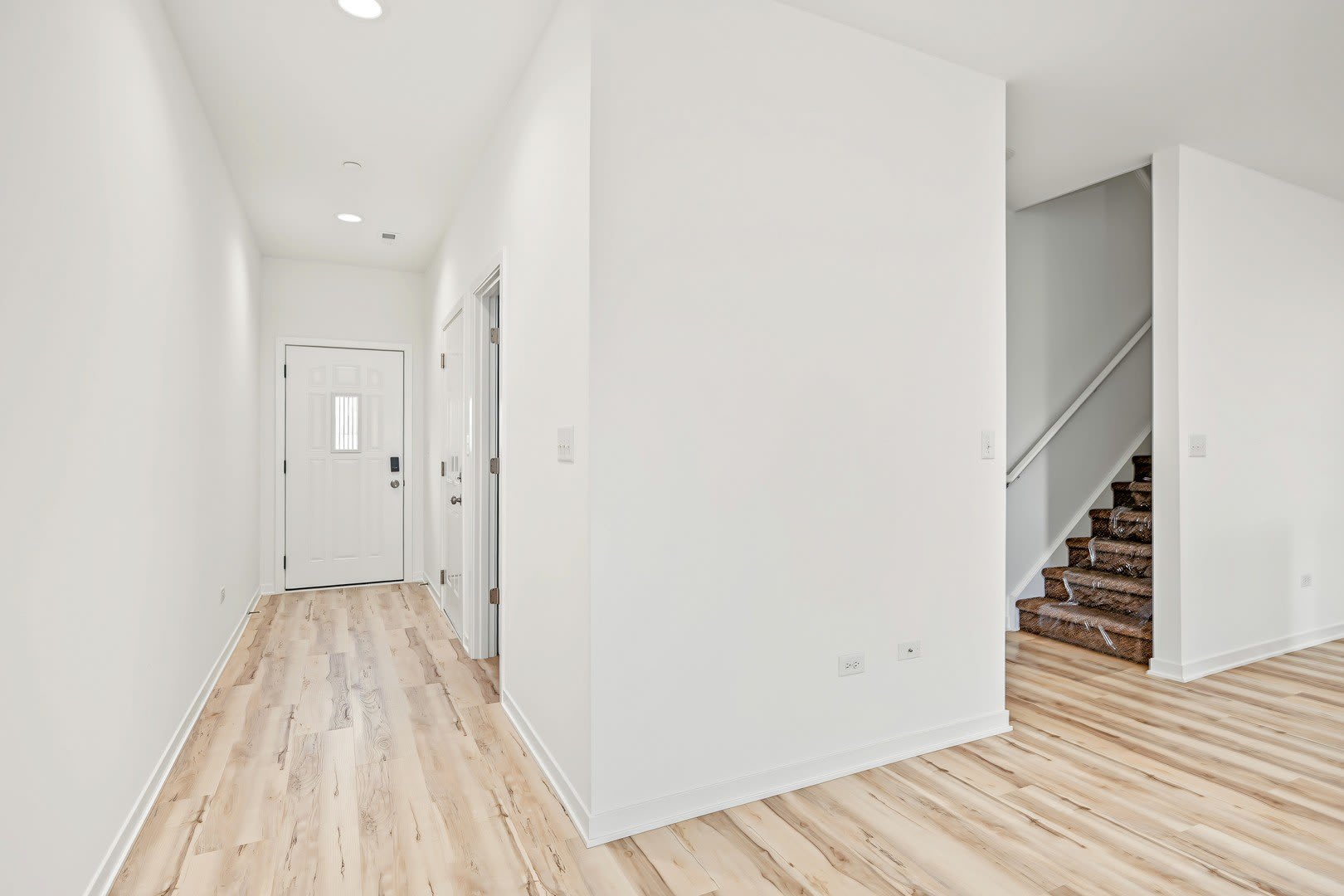 1215 Gillespie Lane – photo 3