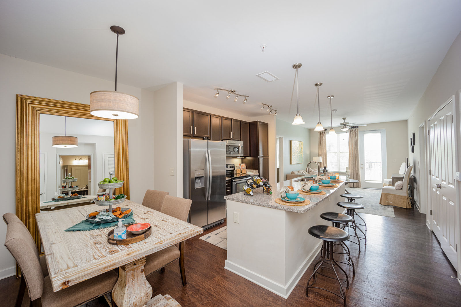 Lane Parke Apartments – photo 1