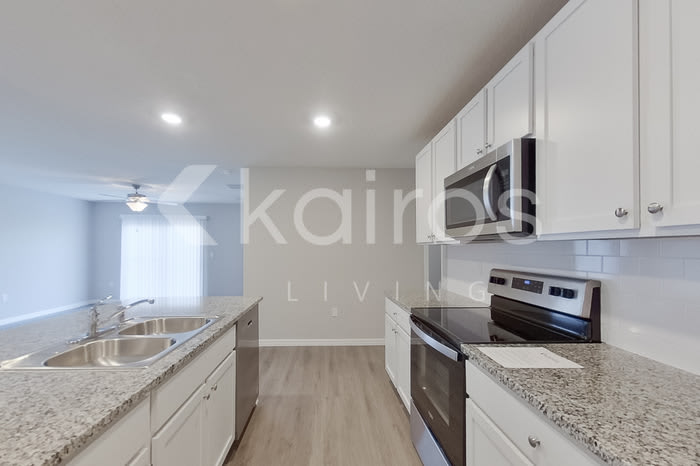 4397 Southwest 85 Lane – photo 5