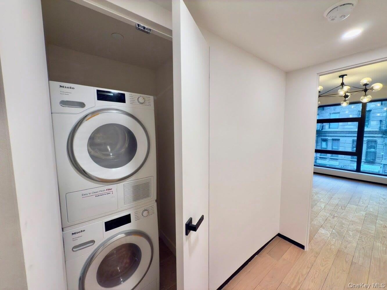 350 West 44th Street – photo 5