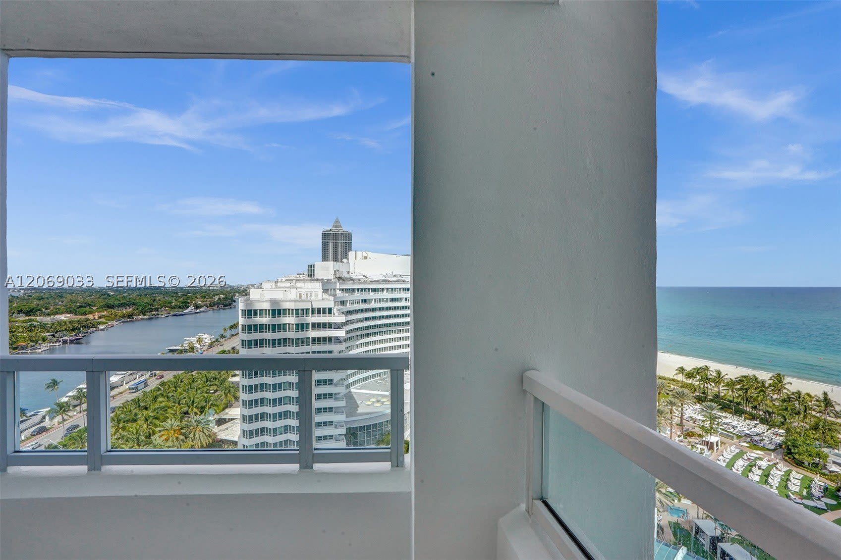 4401 Collins Ave – photo 3