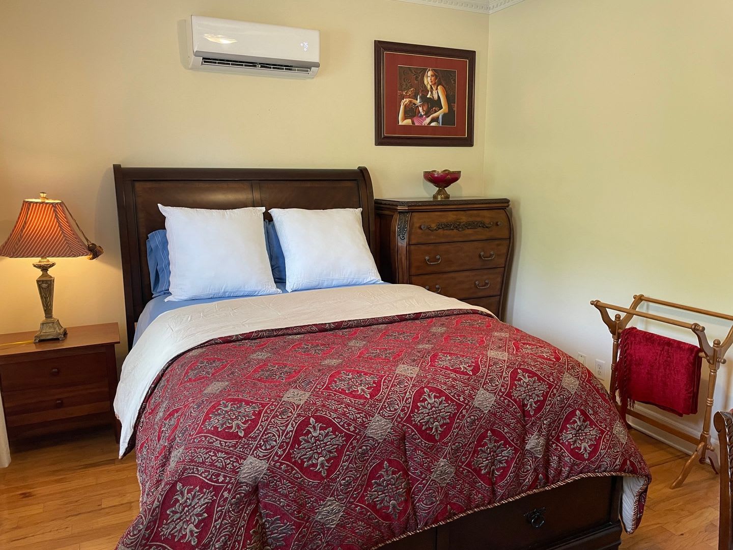 Charming Tim McGraw Fan Studio, 1BR House in Camden – photo 5
