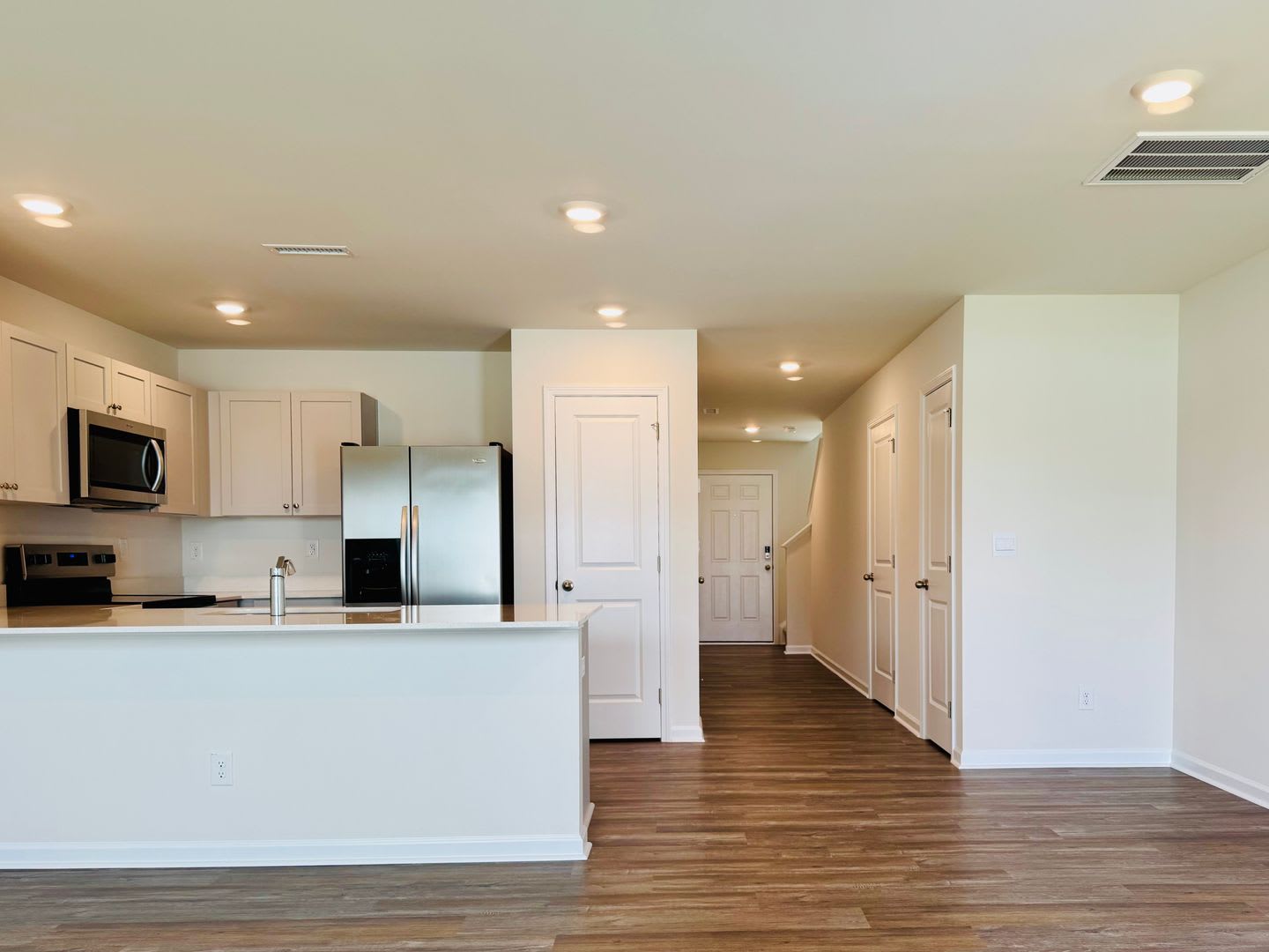 New Construction with Amazing Amenities – photo 3