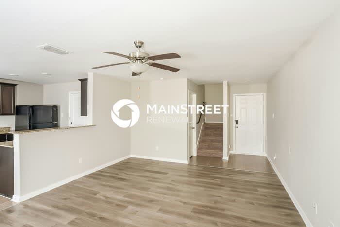 6138 Lakefront – photo 2