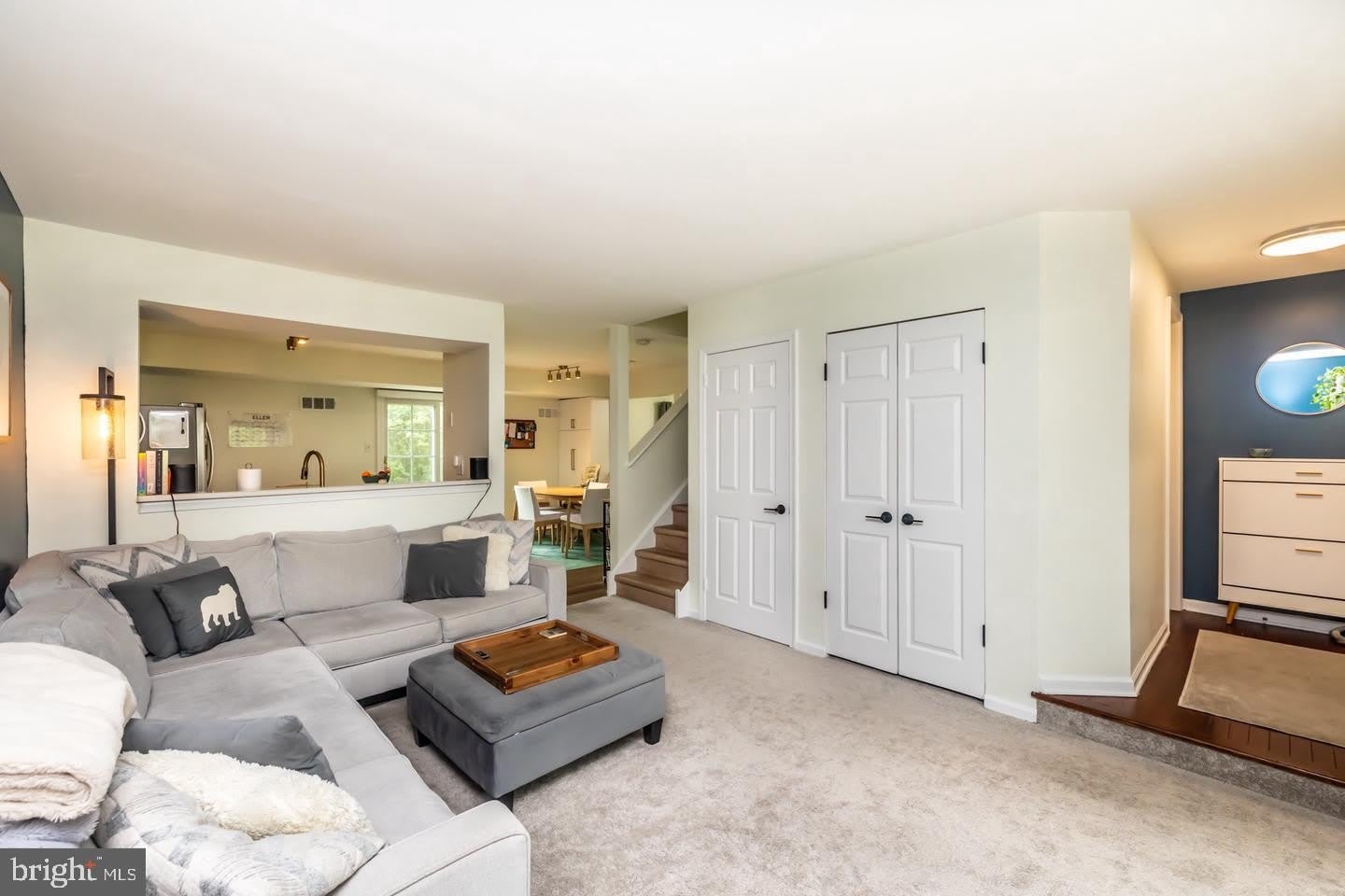 786 BRADFORD Terrace – photo 4