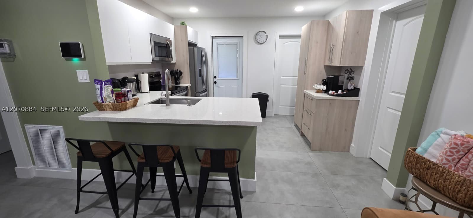 420 S 28th Ave – photo 3