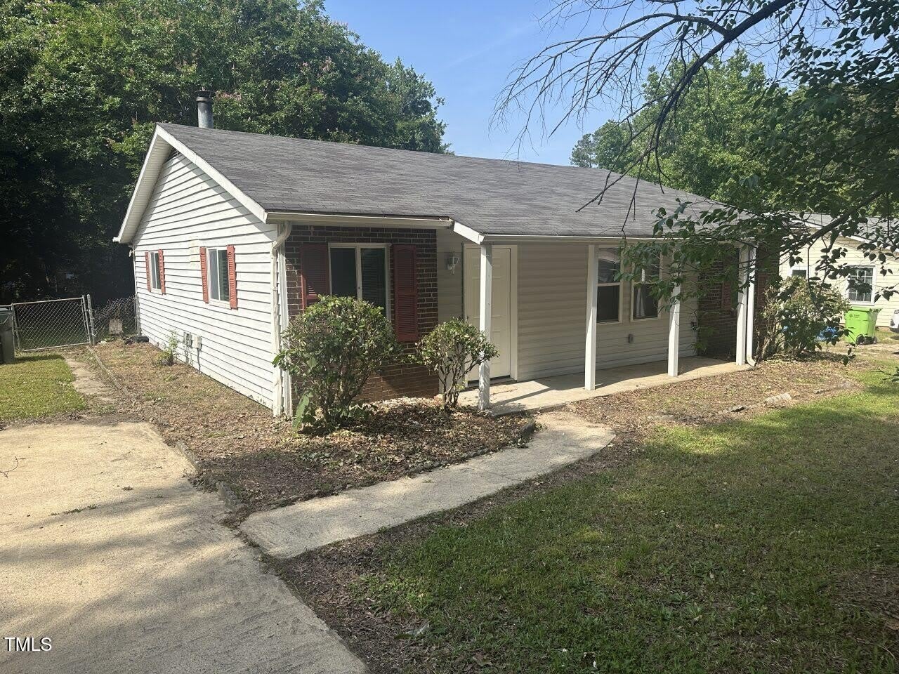 1213 Seabrook Road, Raleigh NC 27610 – photo 1