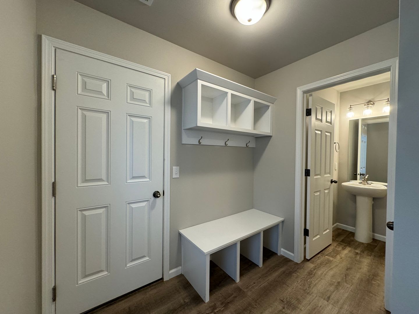 Modern Townhome in South Bismarck Now Available! – photo 4