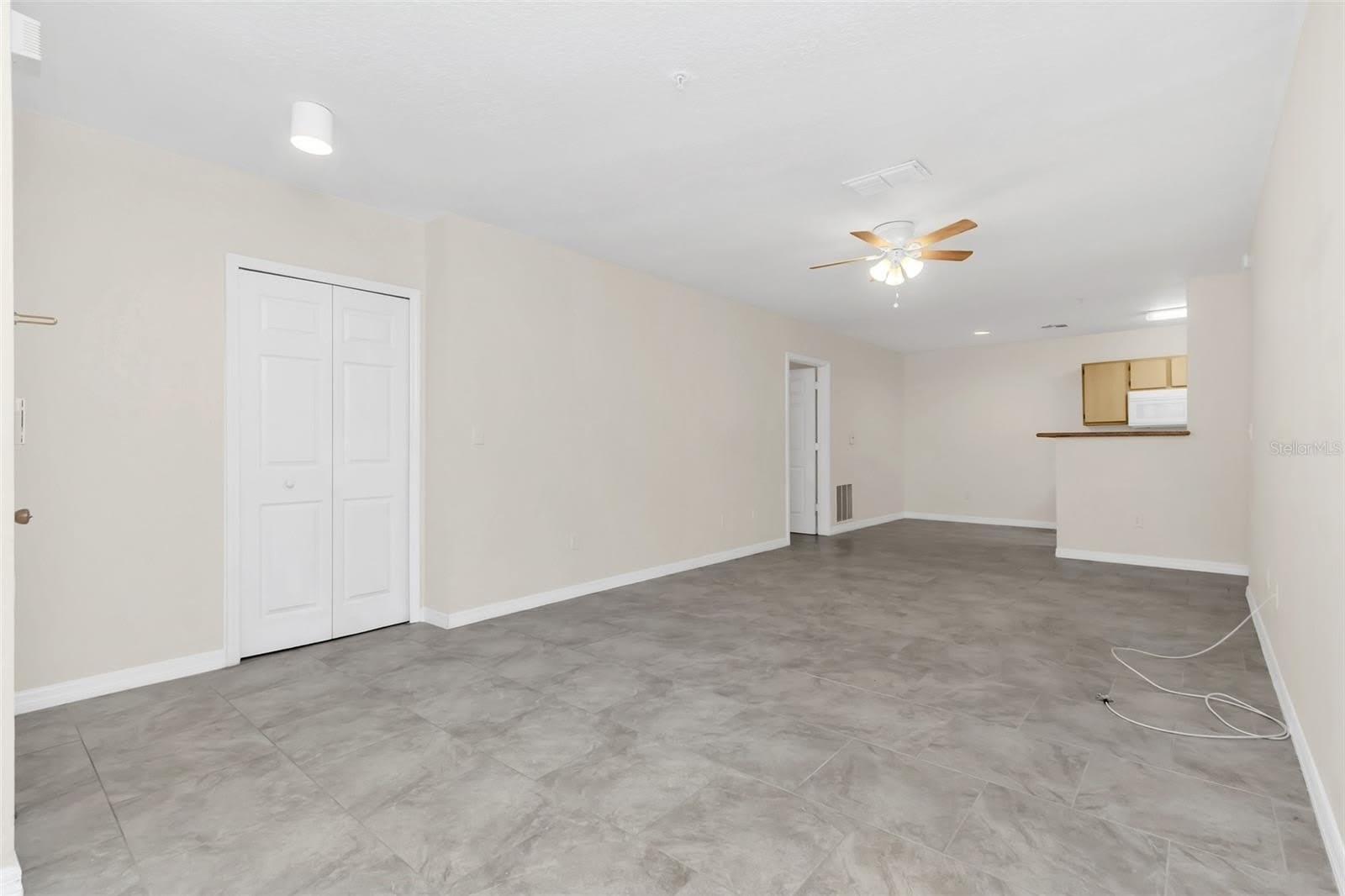 4328 S KIRKMAN Road – photo 4