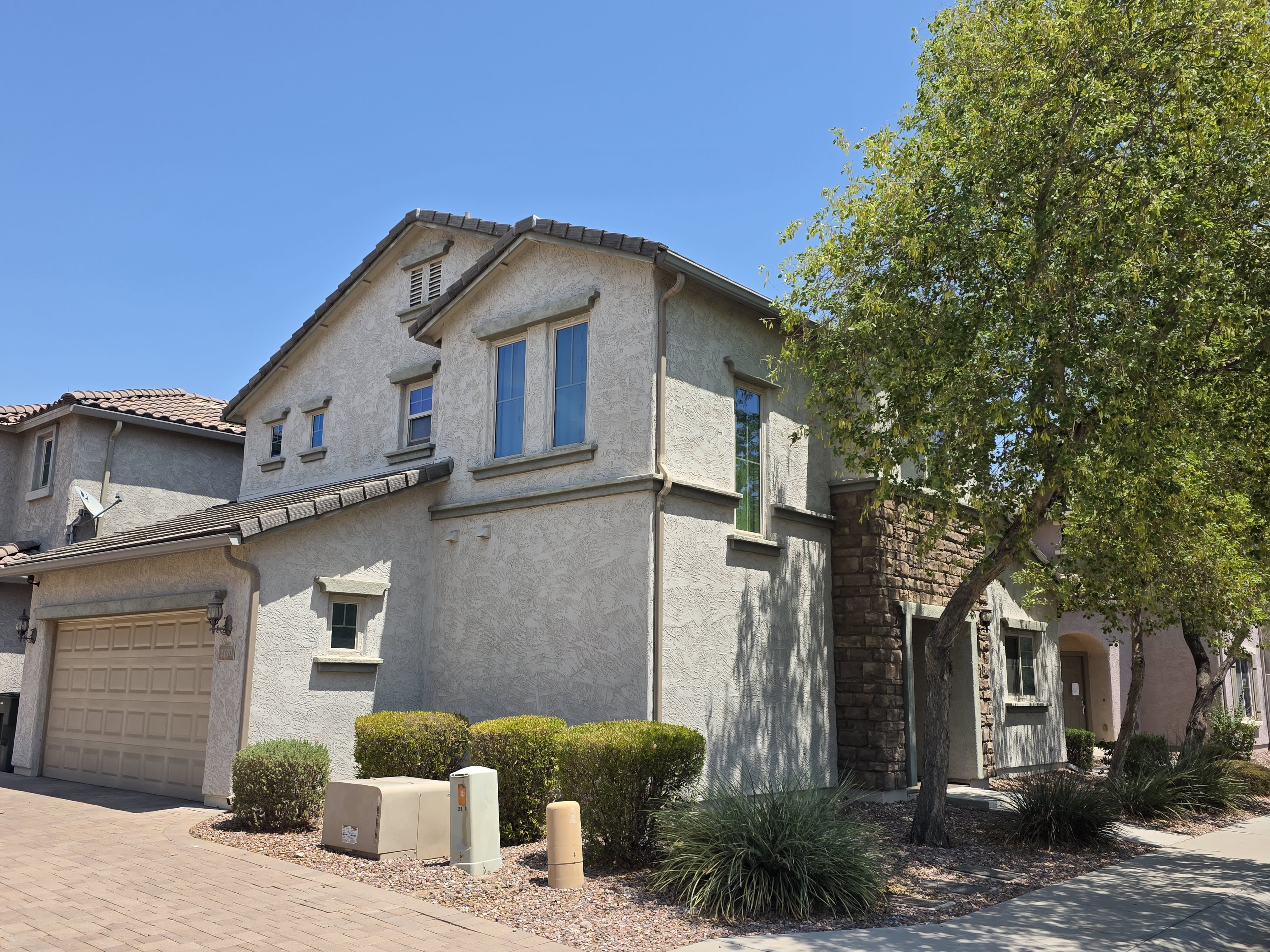 2170 Scully Dr – photo 1