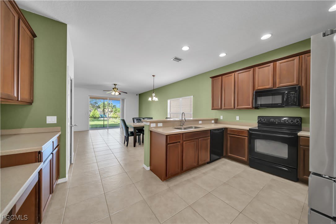 8125 Silver Birch Way – photo 5