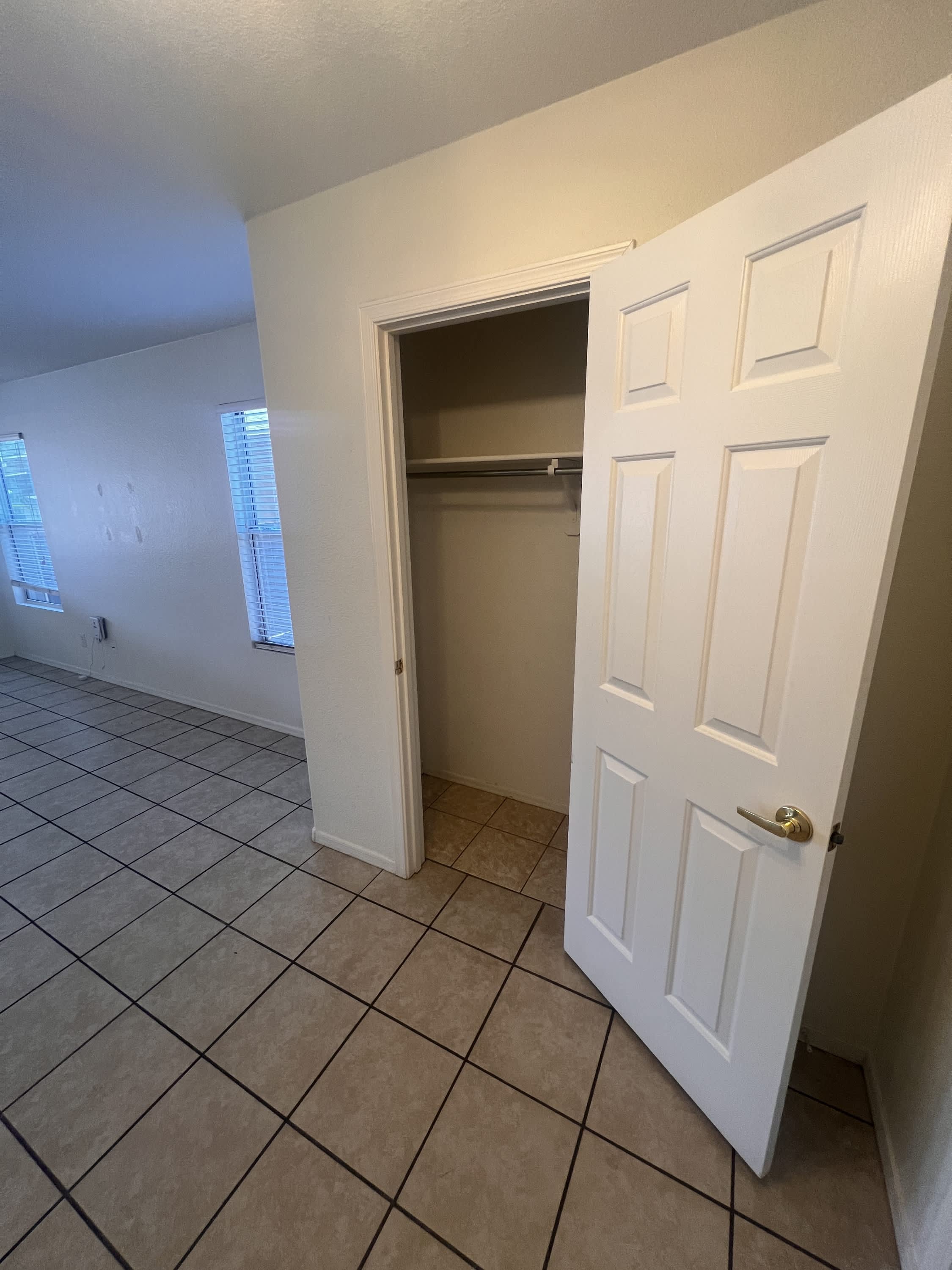 6110 S Earp Wash Lane – photo 2