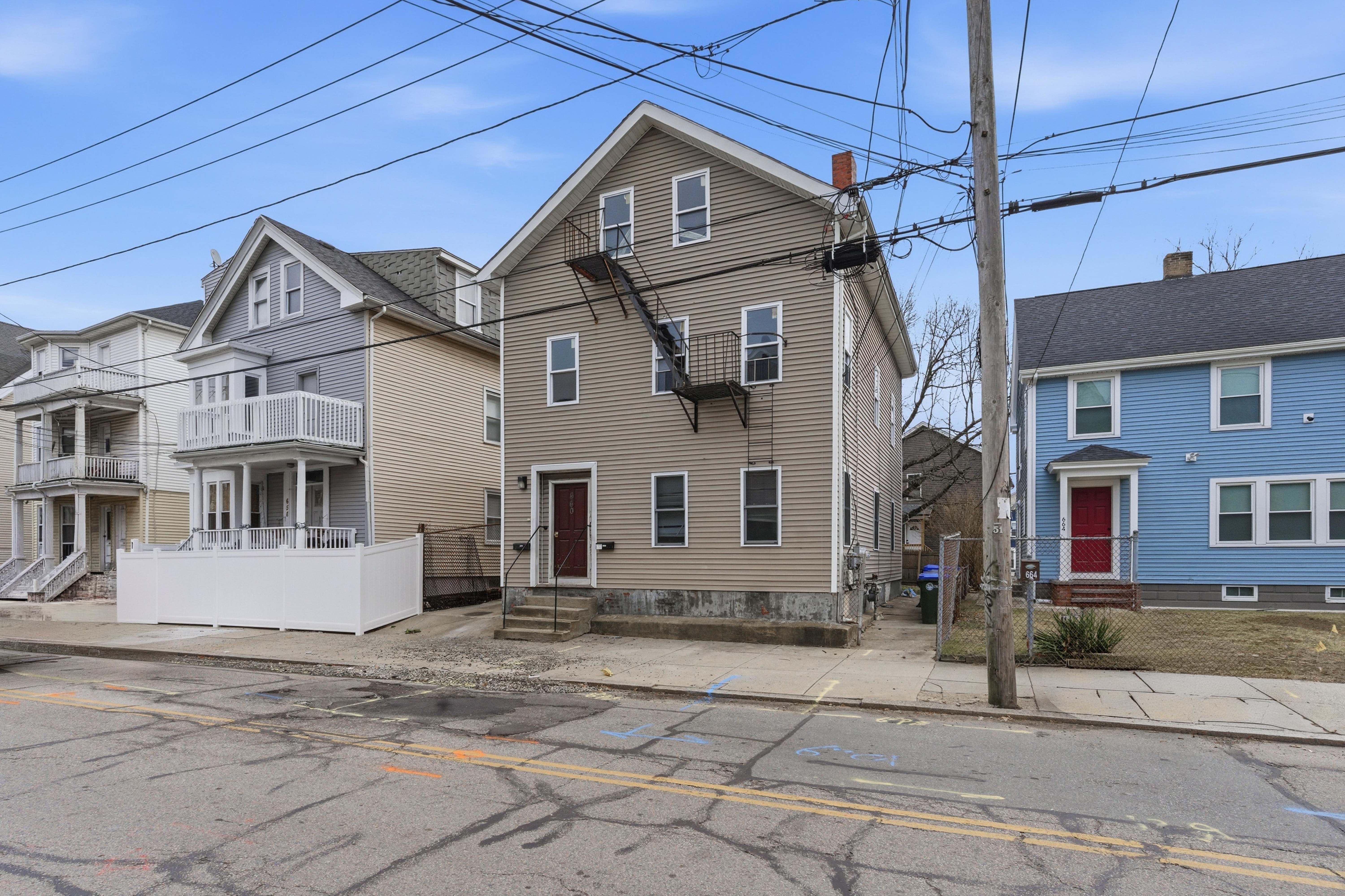 660 Public St – photo 1