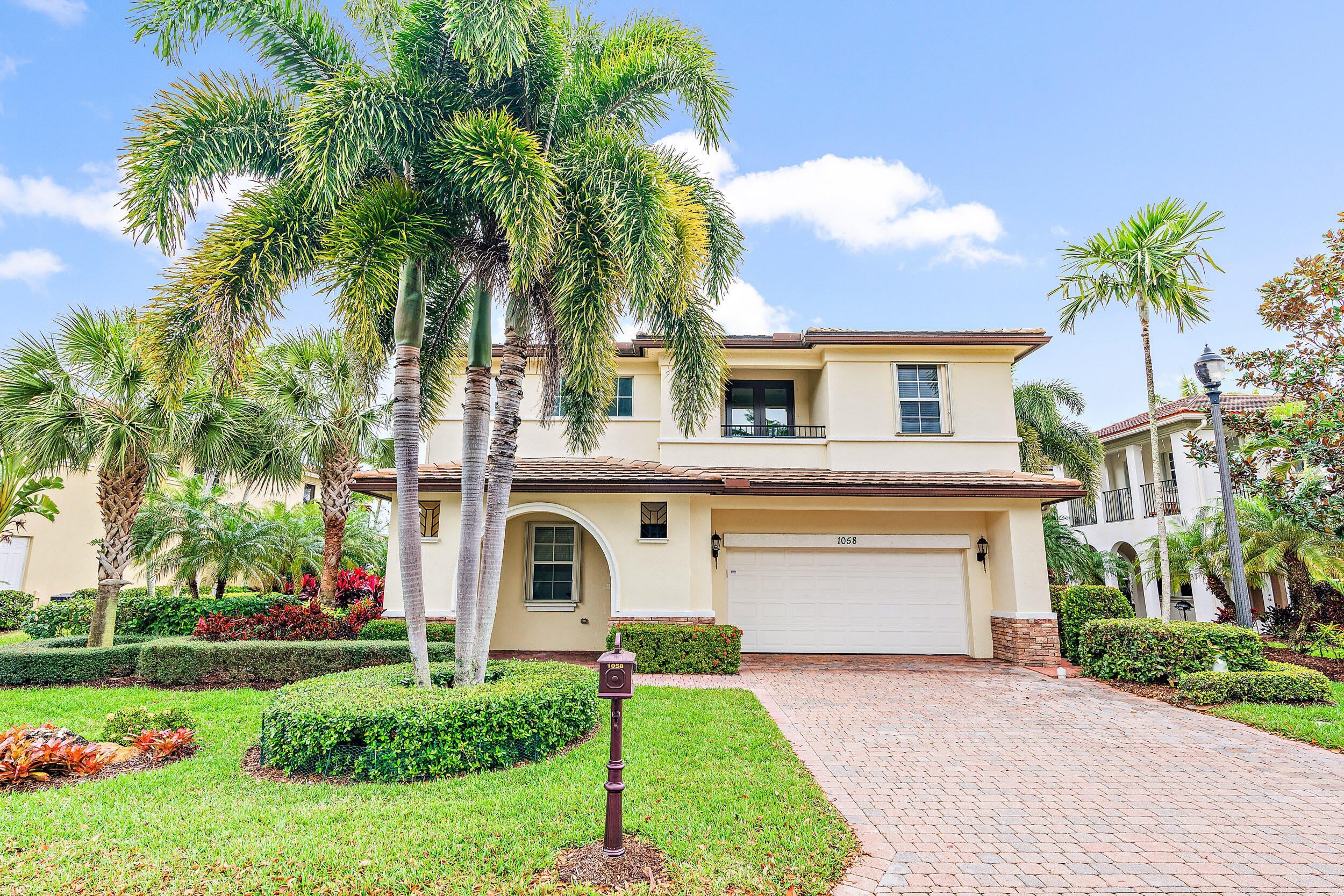 1058 Vintner Boulevard – photo 2
