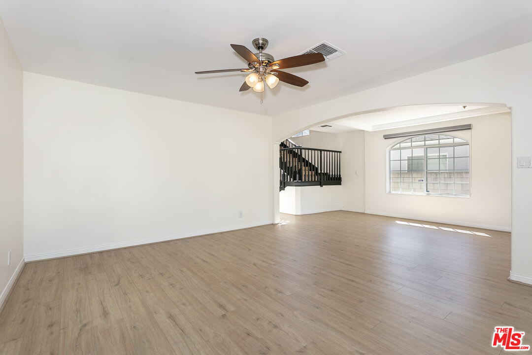 2914 Castle Heights Avenue – photo 2