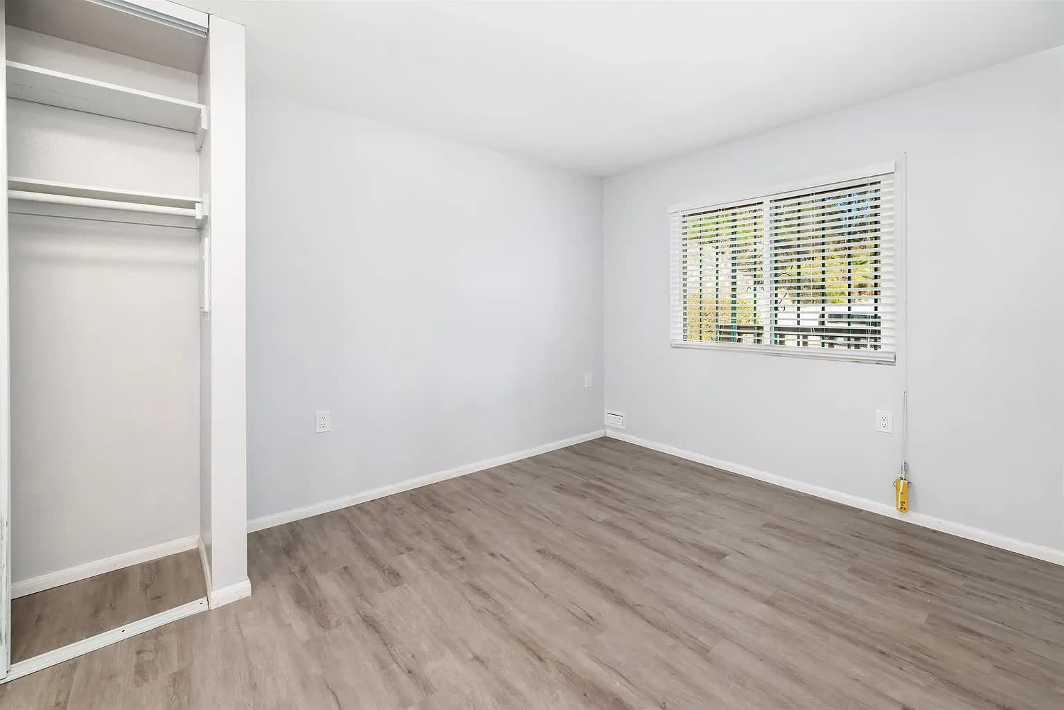 6738 University Ave – photo 4