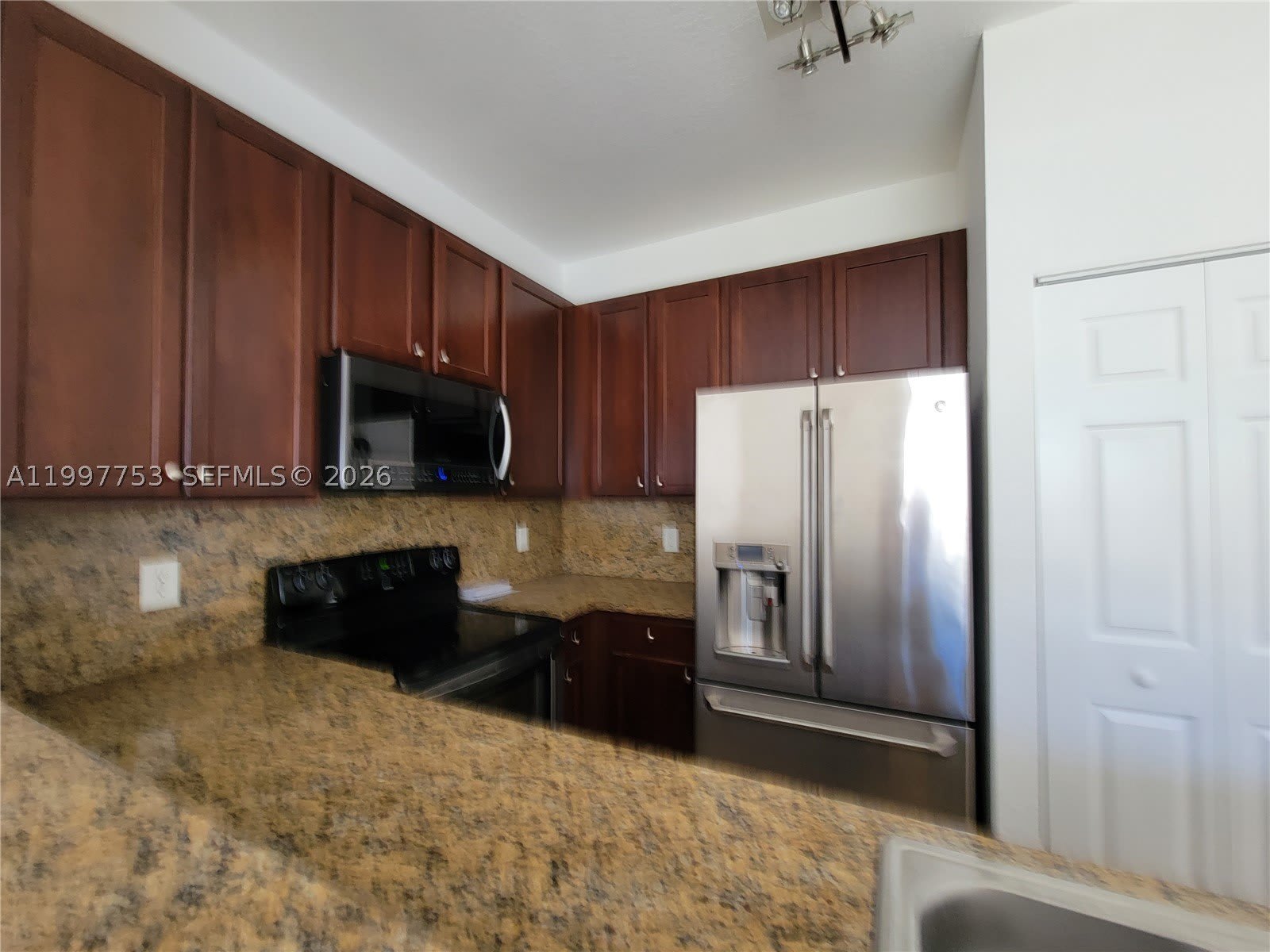 8938 SW 19th St – photo 5