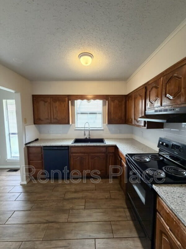1548 East 74th Street – photo 3