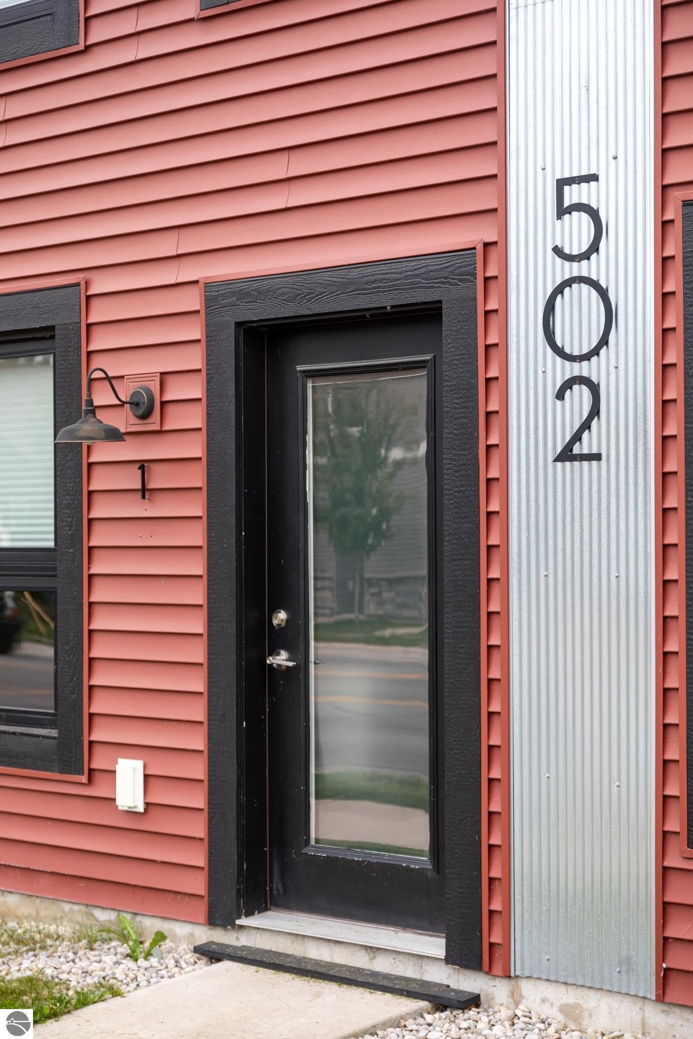 502 Hastings – photo 2