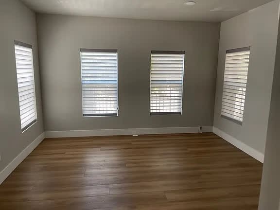 370 N Wilton Pl – photo 2