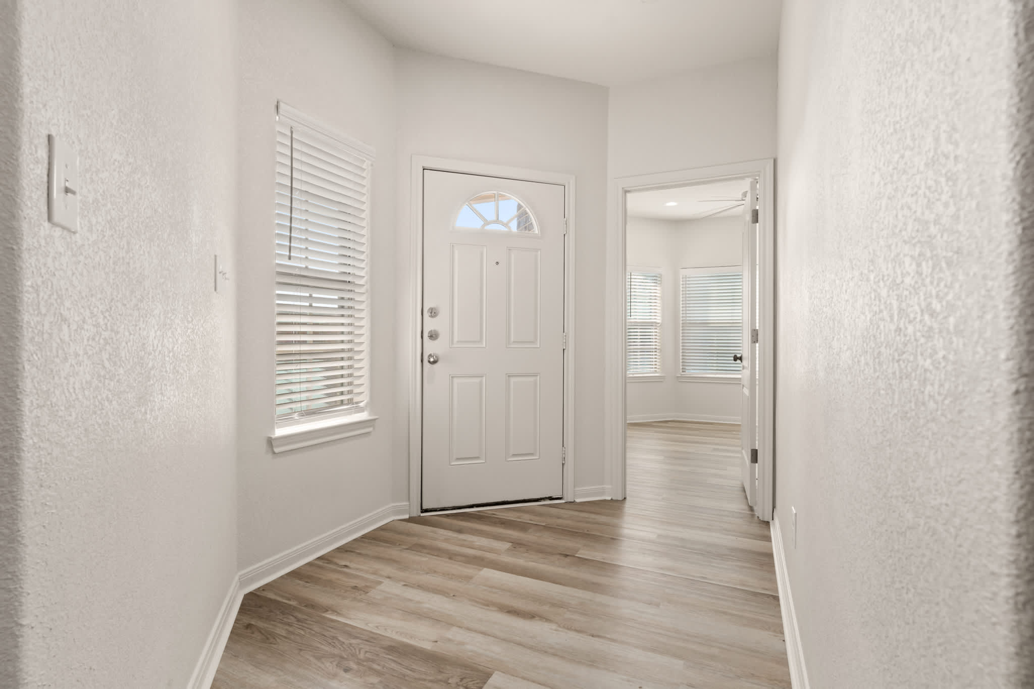 301 W Panther Way Unit 904 – photo 4