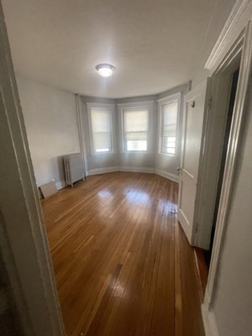 Affordable Allston Studio Near the Green Line – photo 1