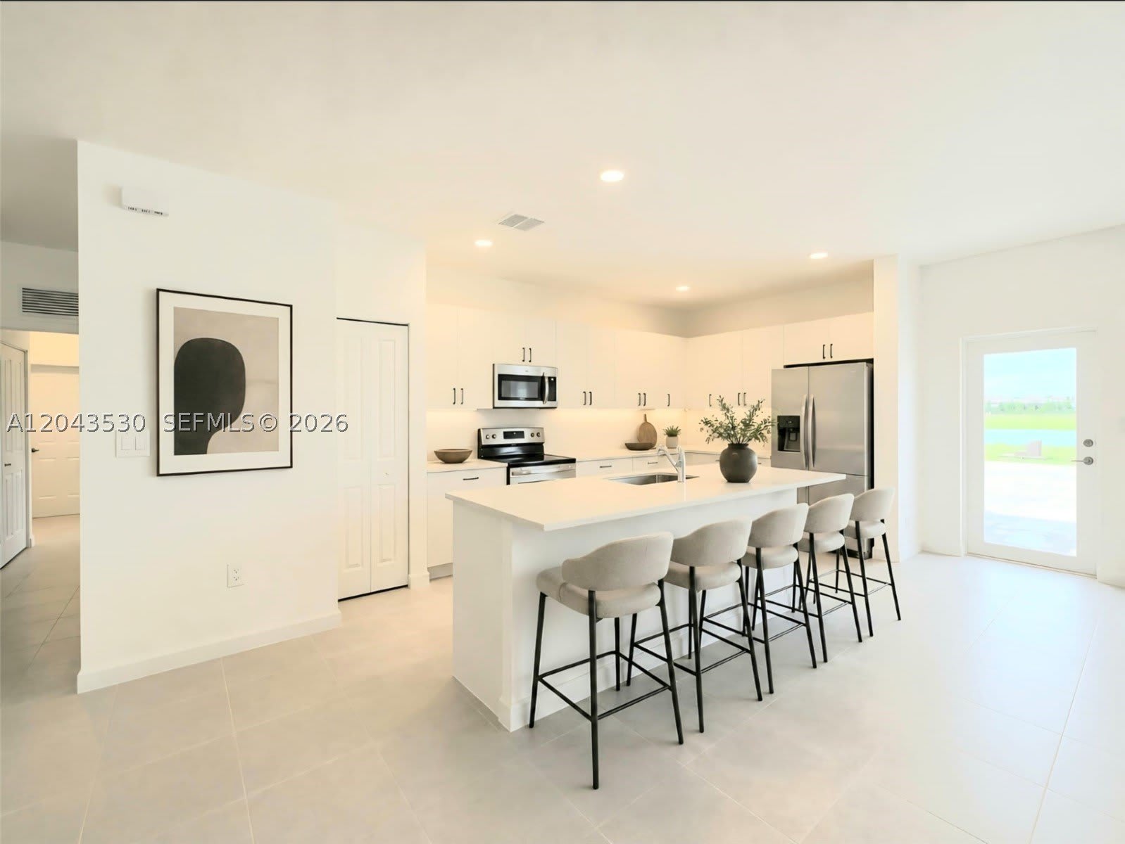 2423 SE 30th St – photo 5
