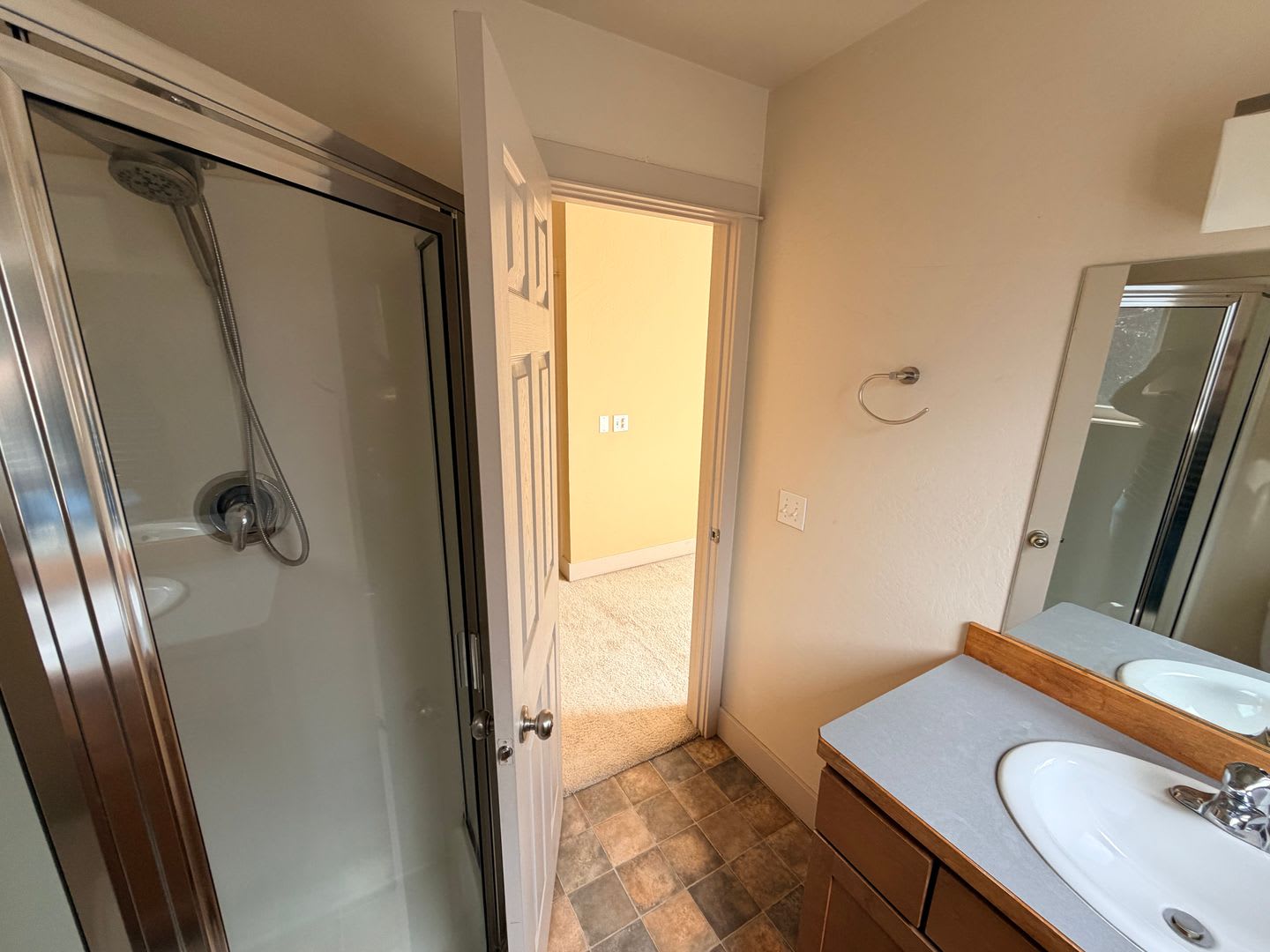 Beautiful West Side Townhome- Ready for Move In – photo 5