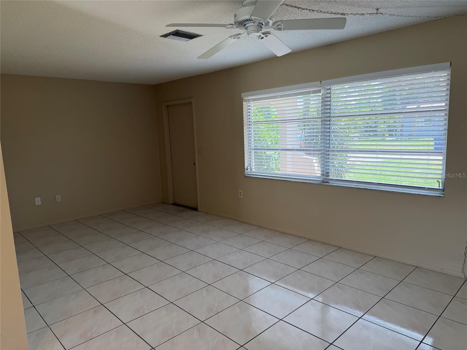 5964 DIANA Road – photo 4