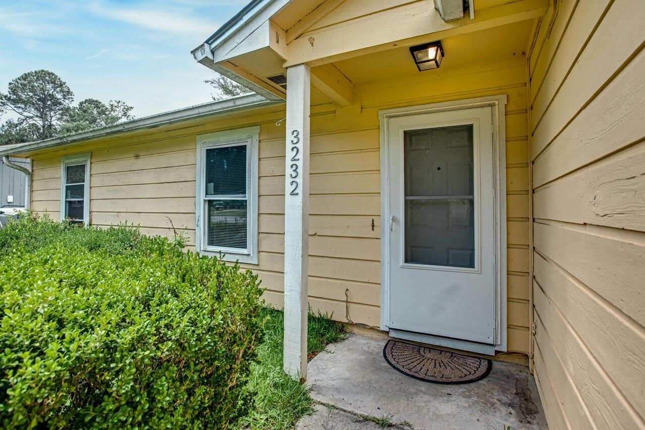 3232 Riddle Drive – photo 3