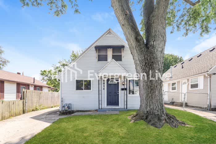 4014 Woodcliffe Avenue – photo 1
