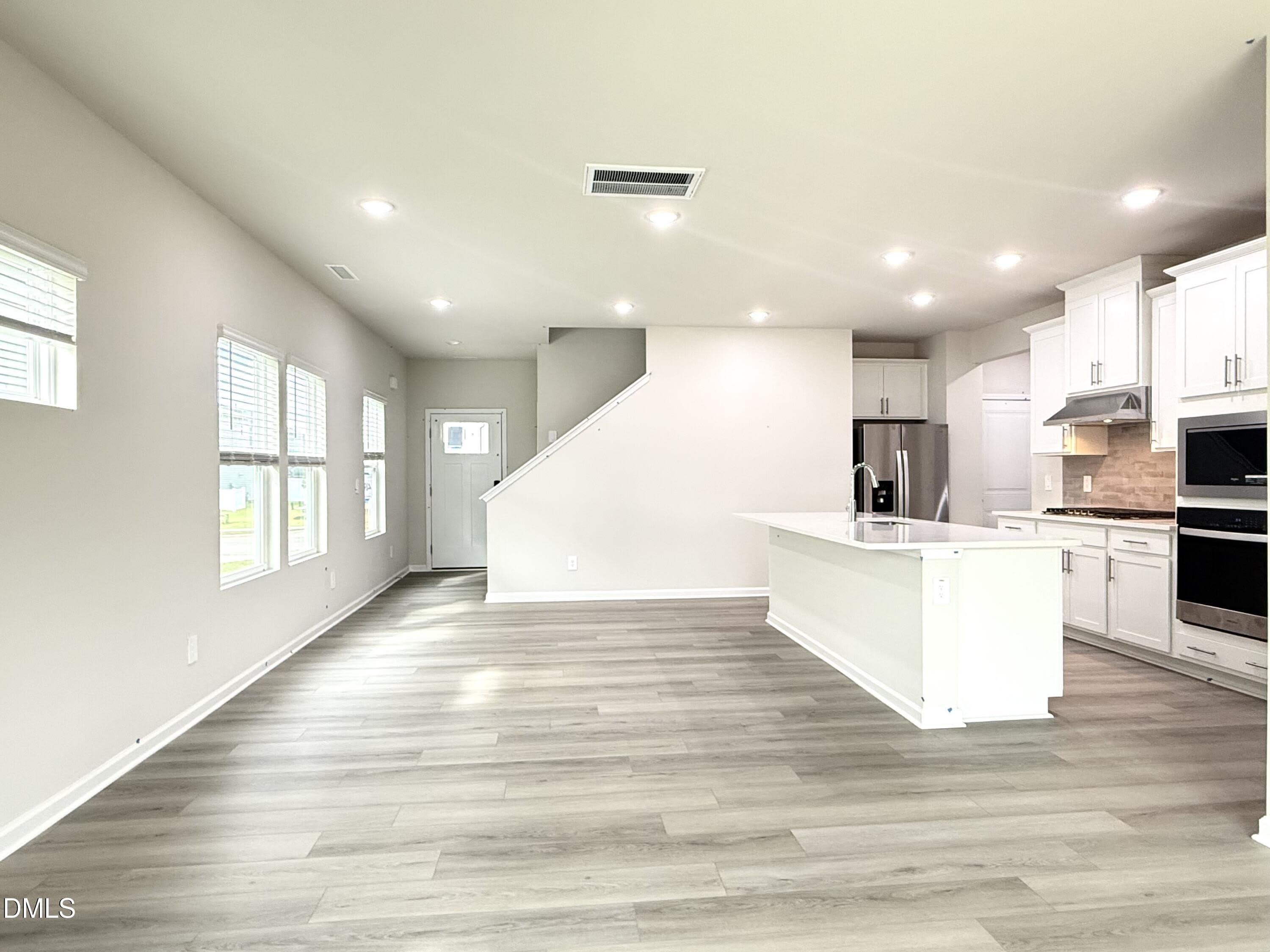 1008 Saint Lawrence Drive – photo 5