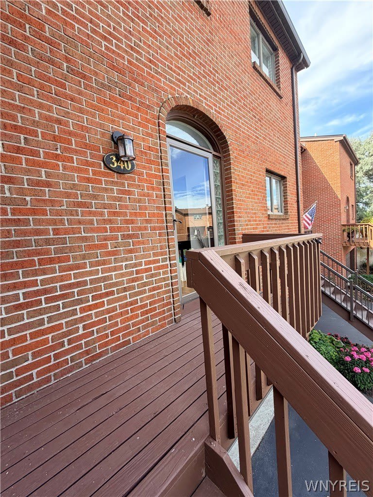 340 Lakefront Boulevard – photo 3