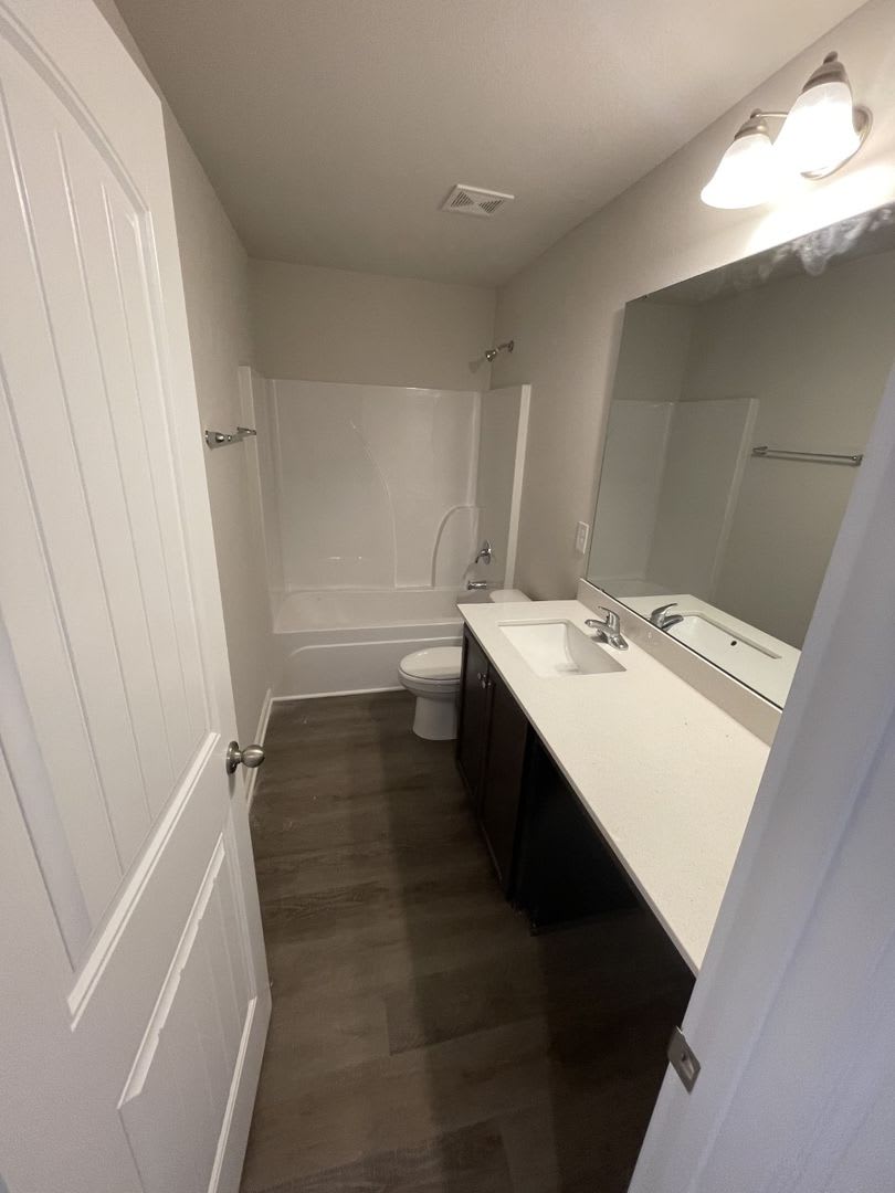 3 Bd 2.5 Ba Townhouse – photo 2
