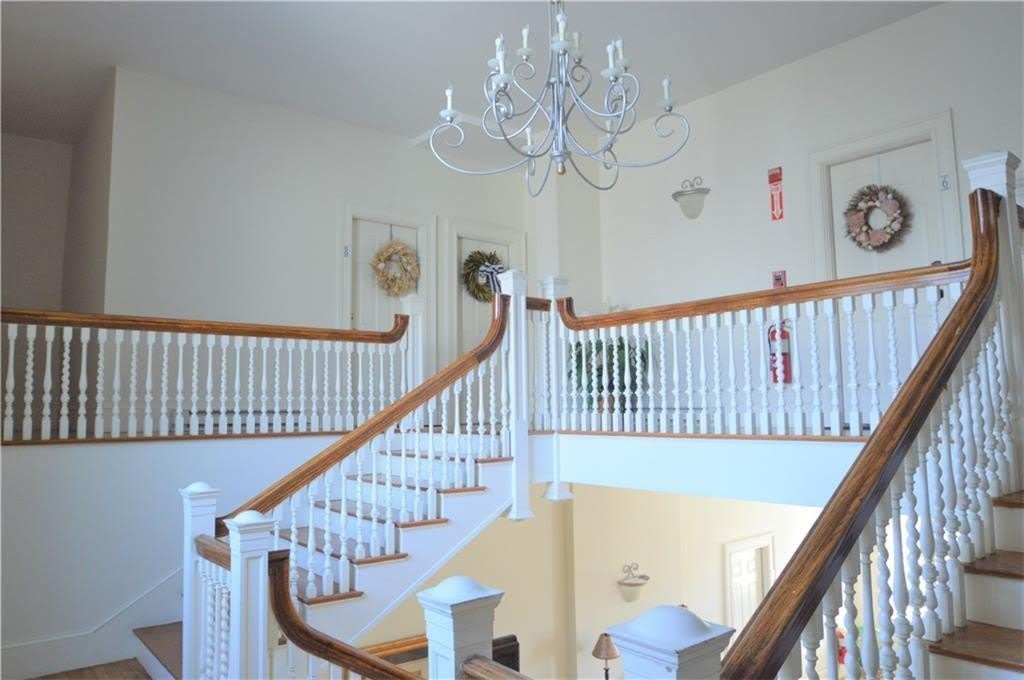 398 Wolcott Avenue – photo 4
