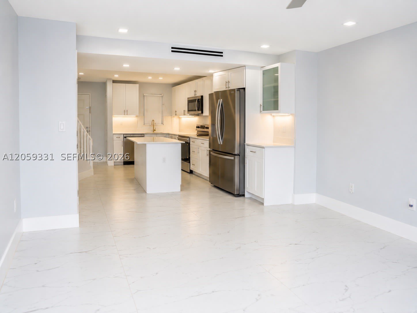 2750 W 76Th St – photo 4