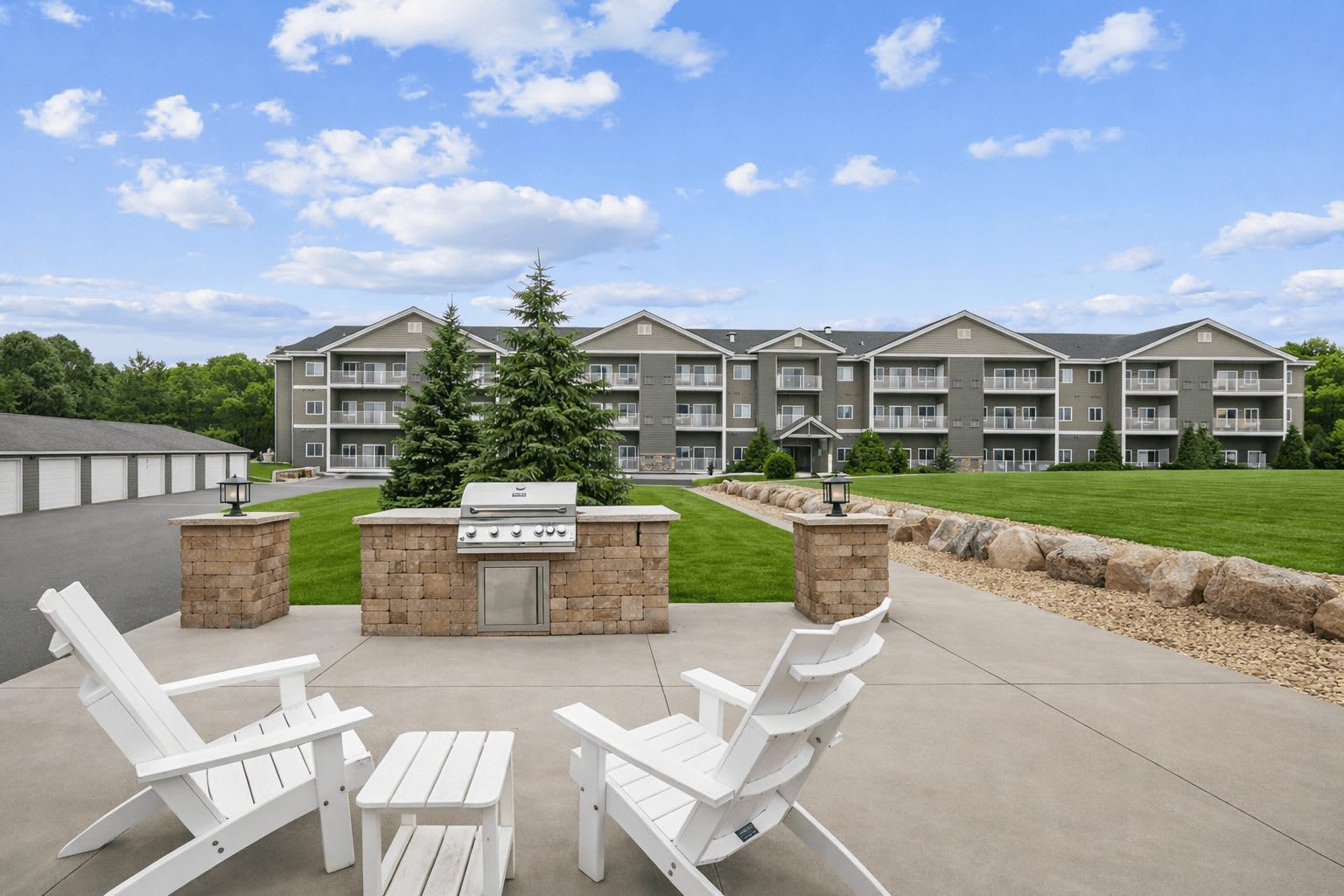 Lake Ridge Luxury Apartments – photo 2