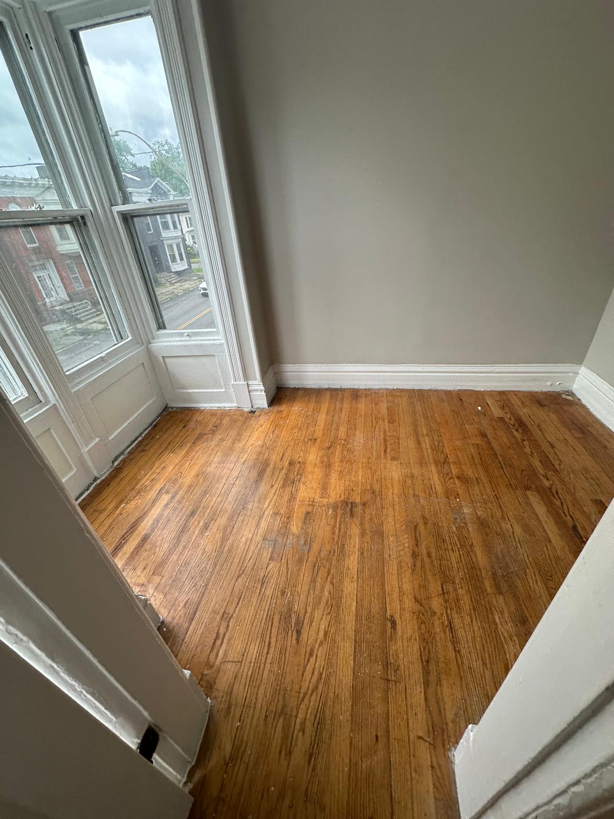 684 2nd Ave – photo 2