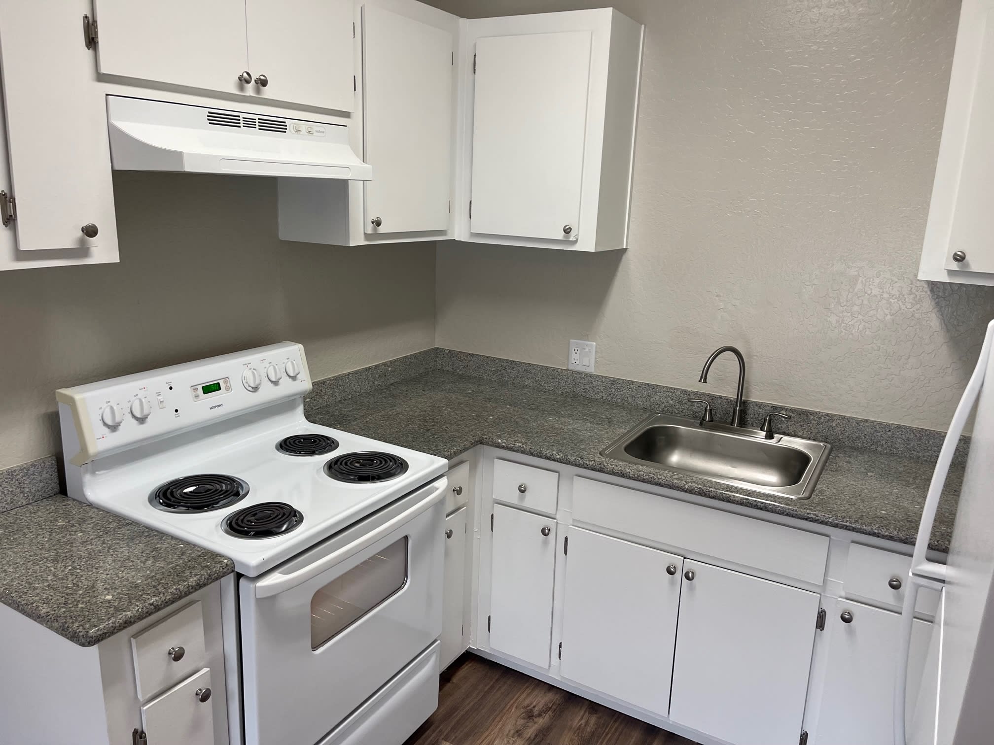 1337 North Madison Street – photo 2