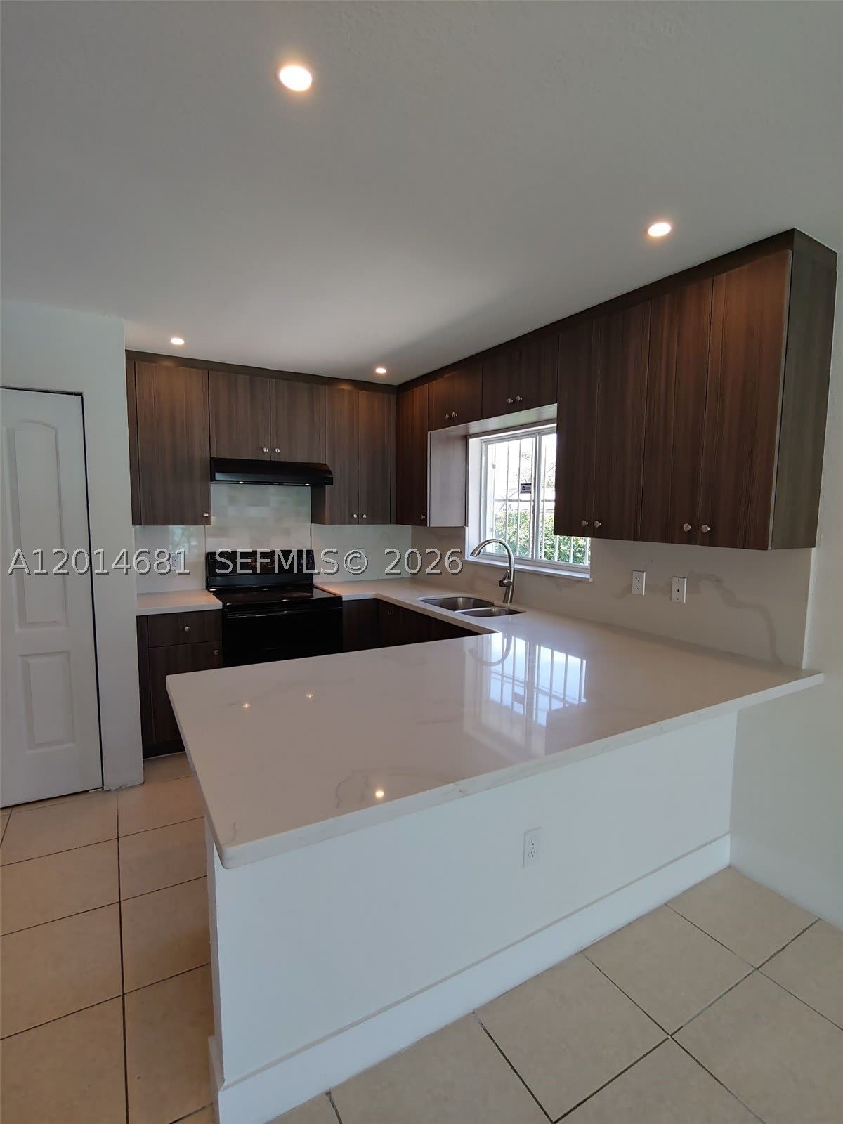 1270 NW 39th St – photo 4