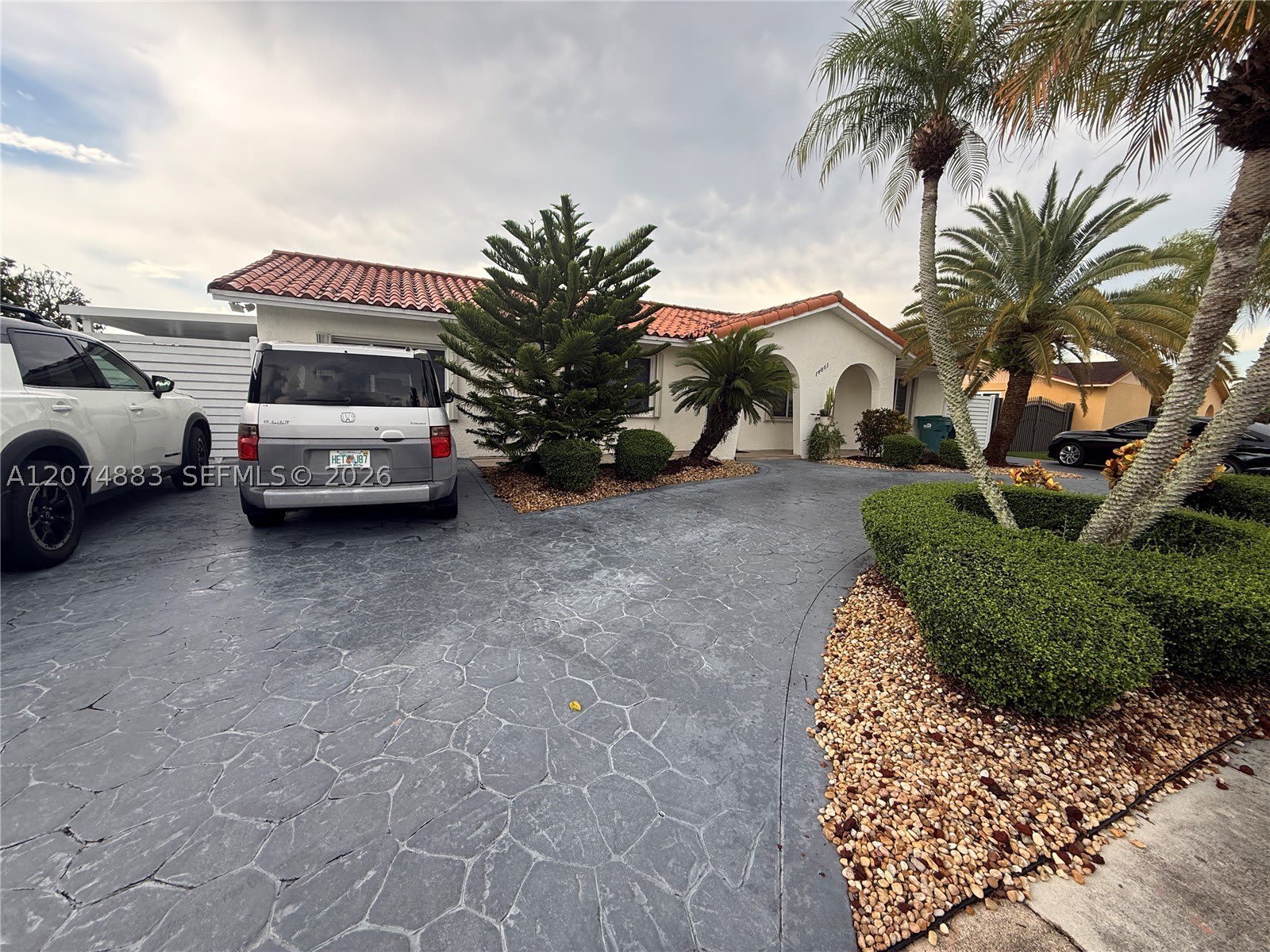 14861 SW 70th St – photo 2