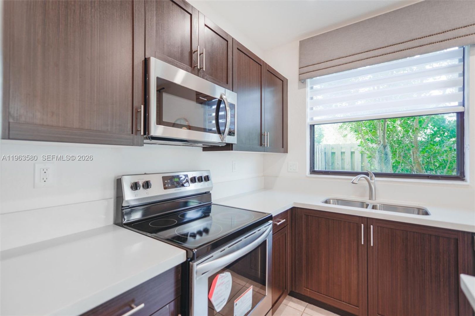 20814 NE 5th Court 20814, Miami, FL 33179 – photo 2