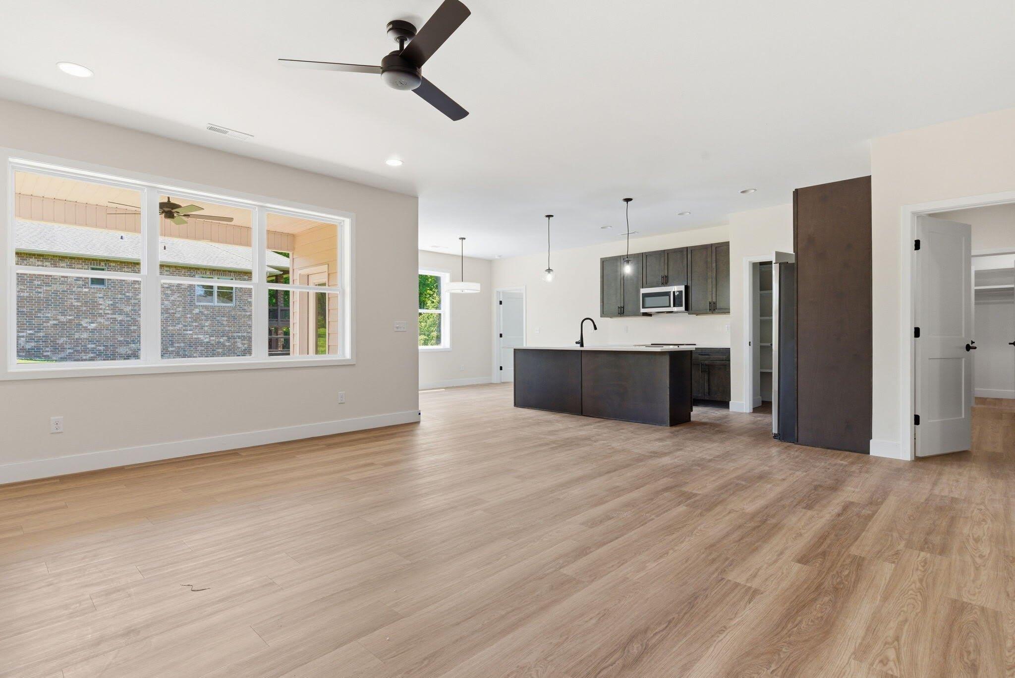 2331 E Olde Ivy Street – photo 4