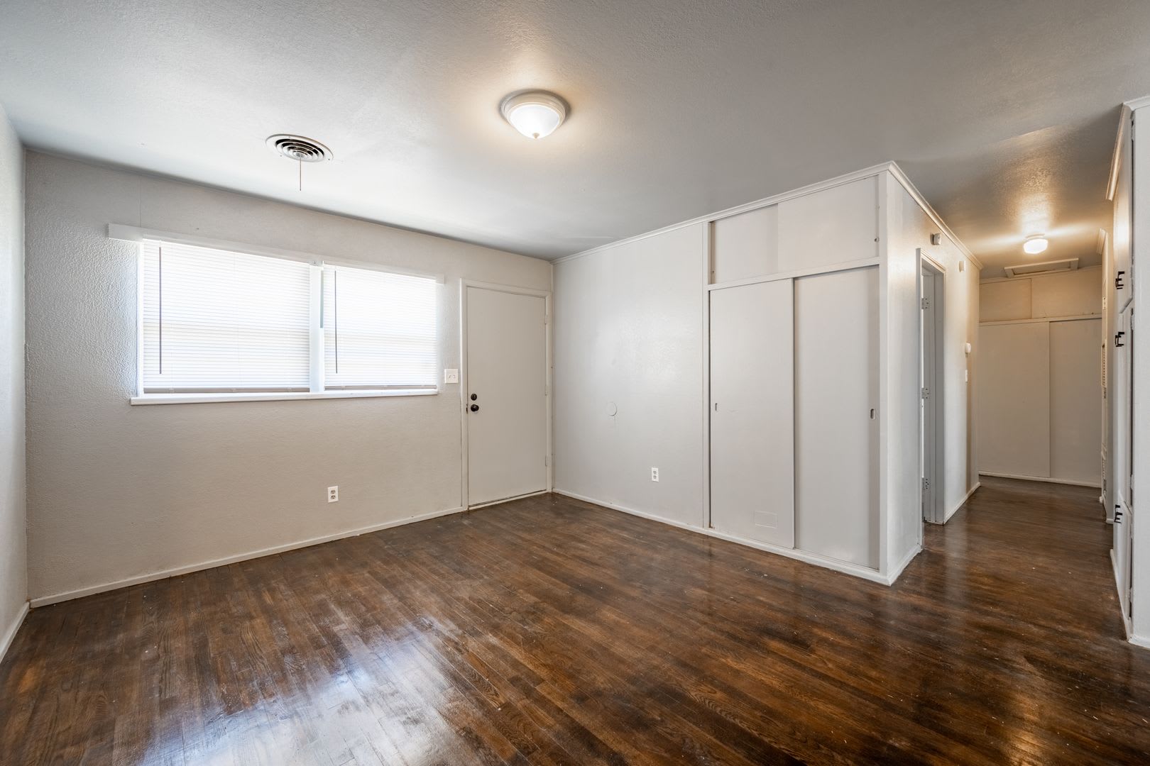 Three Bedroom Home for Lease! – photo 5