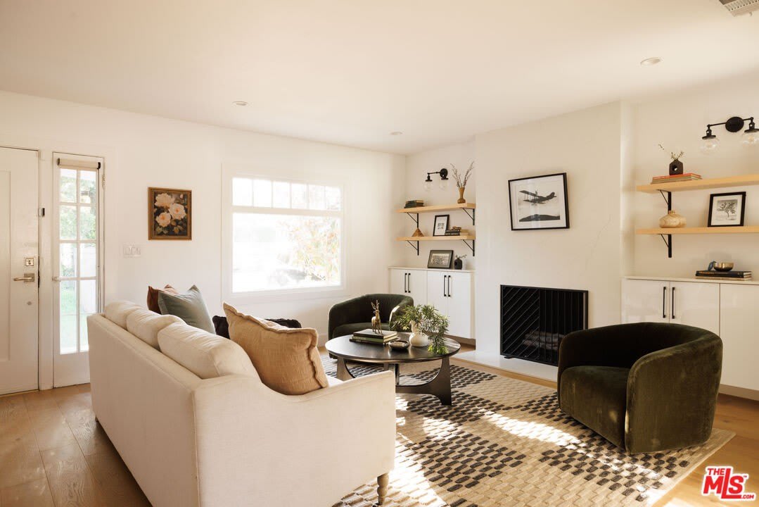 122 N Wilton Pl – photo 3