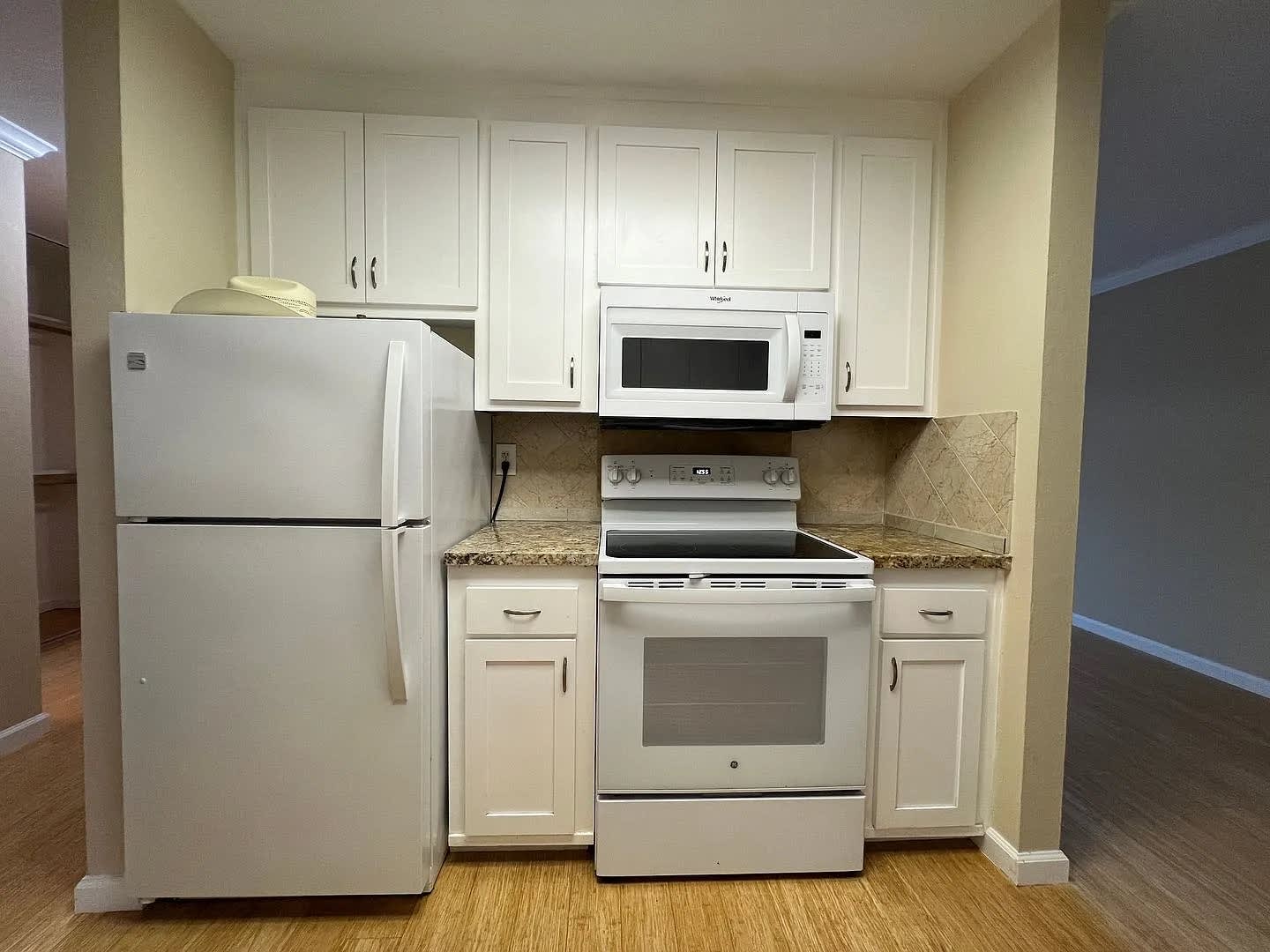 1750 Halford Ave Apt 114 – photo 4