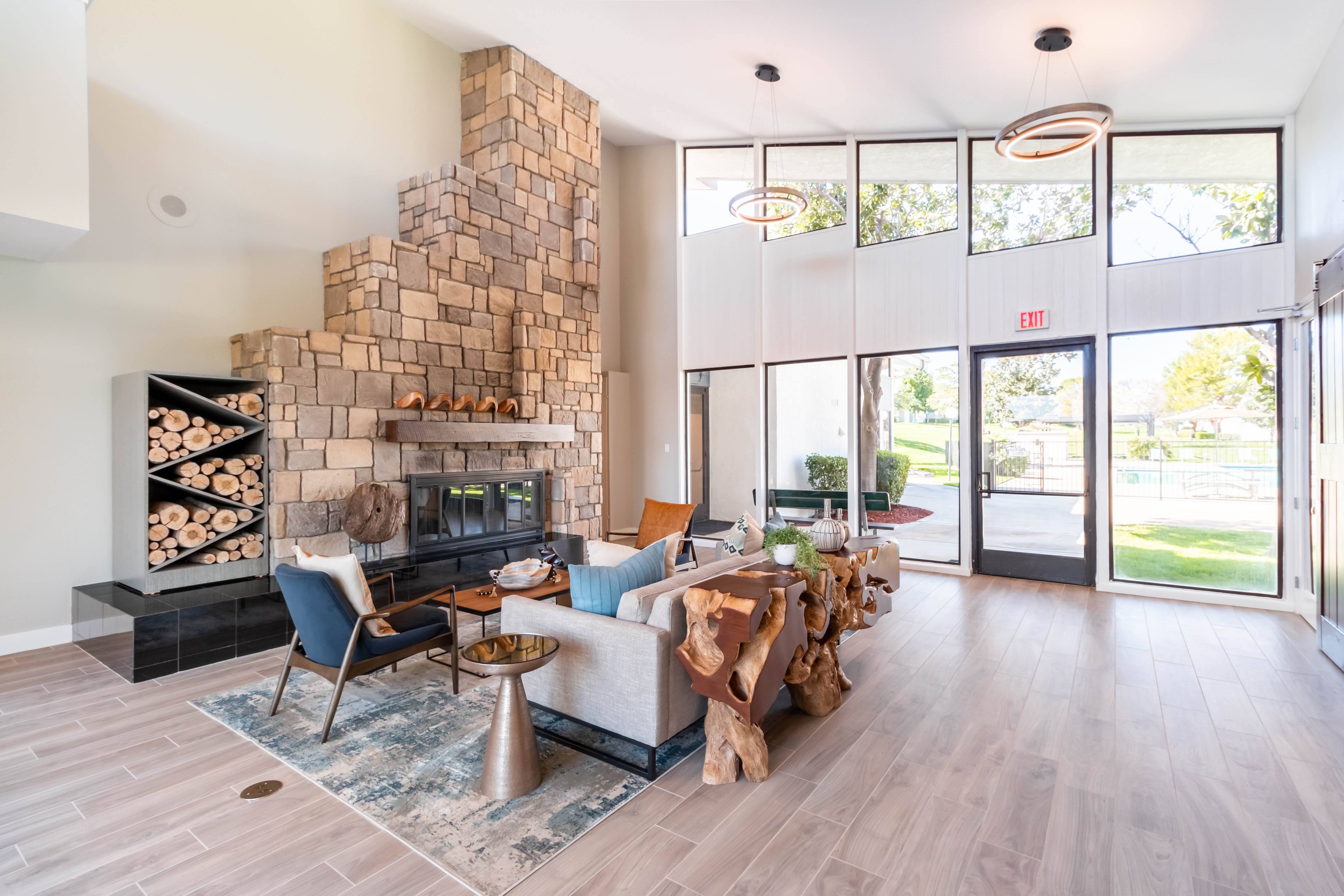 Chaparral Apartments – photo 5