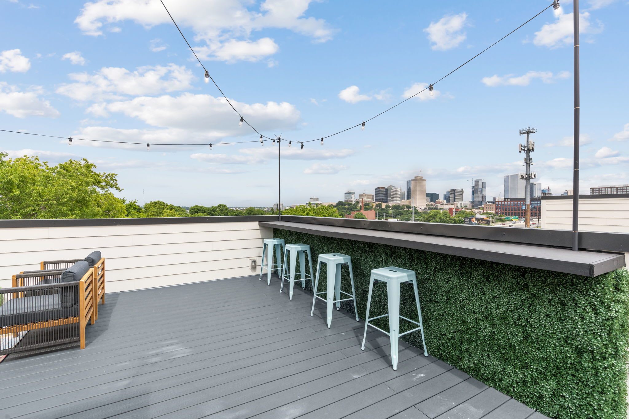 1206 Ireland Street – photo 2
