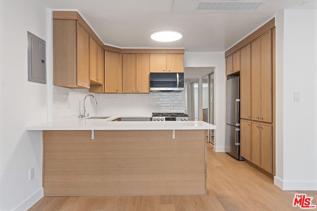 4442 Kingswell Ave – photo 1