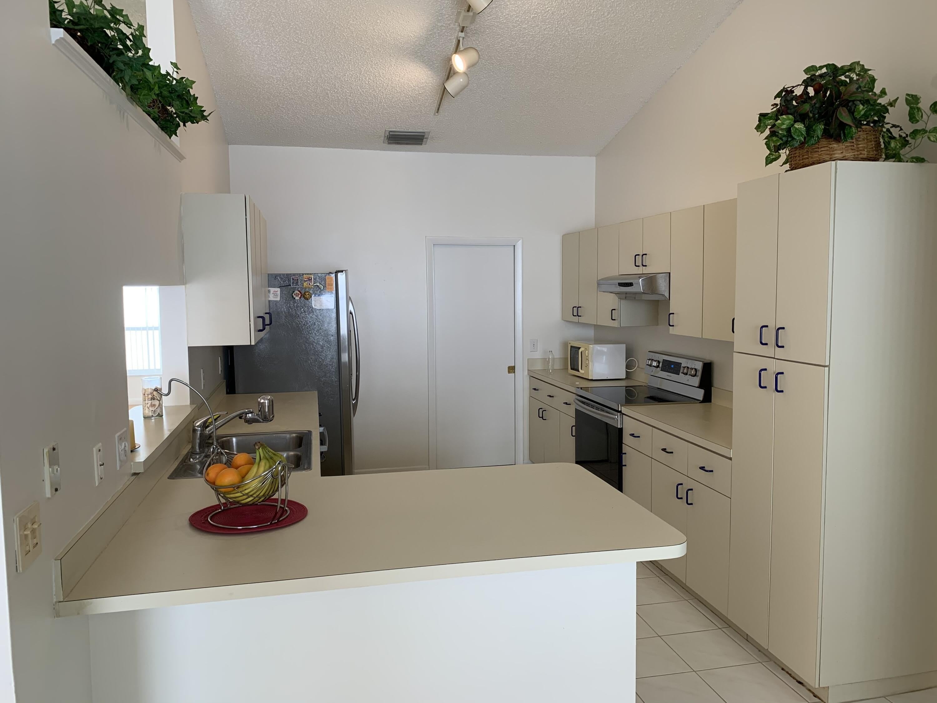 202 Wedgewood Circle – photo 2